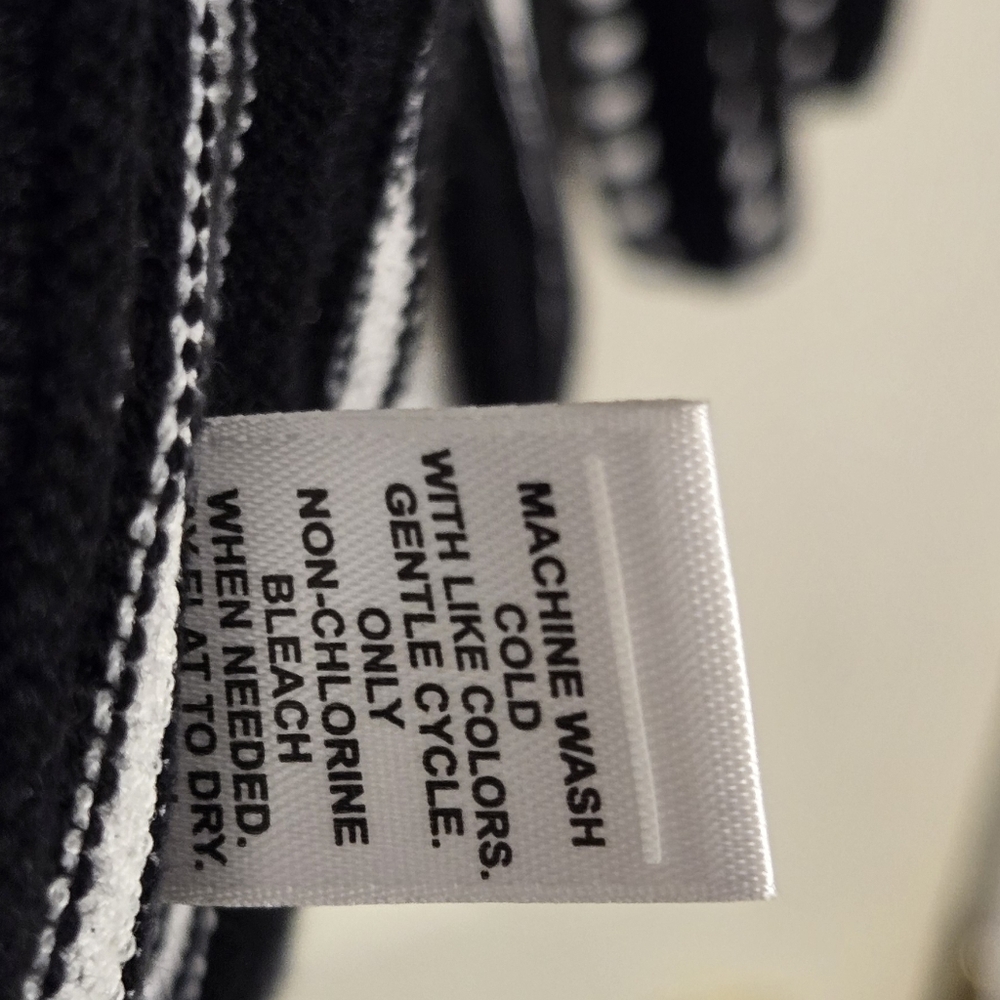 Cato black and white open front sweater size 18/20 W - Picture 9 of 10